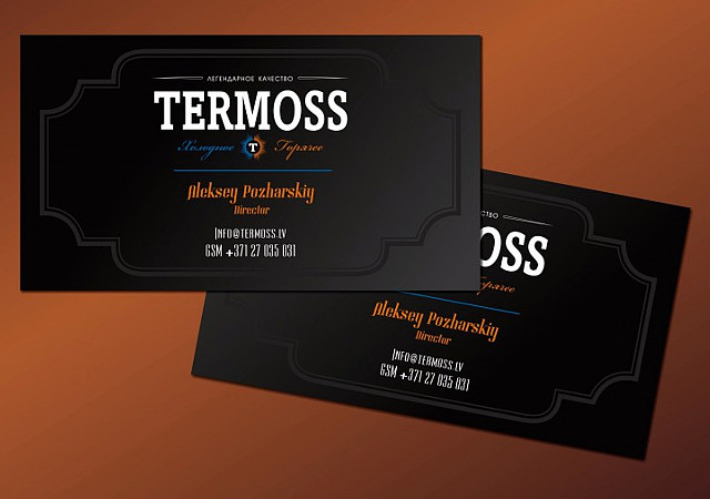 На фото визитка с теснением, черного цвета, гармонично подчеркаивает стильный шрифт, в белом цвете, названием бренда Termoss.
                                 Вид королевского герба.
